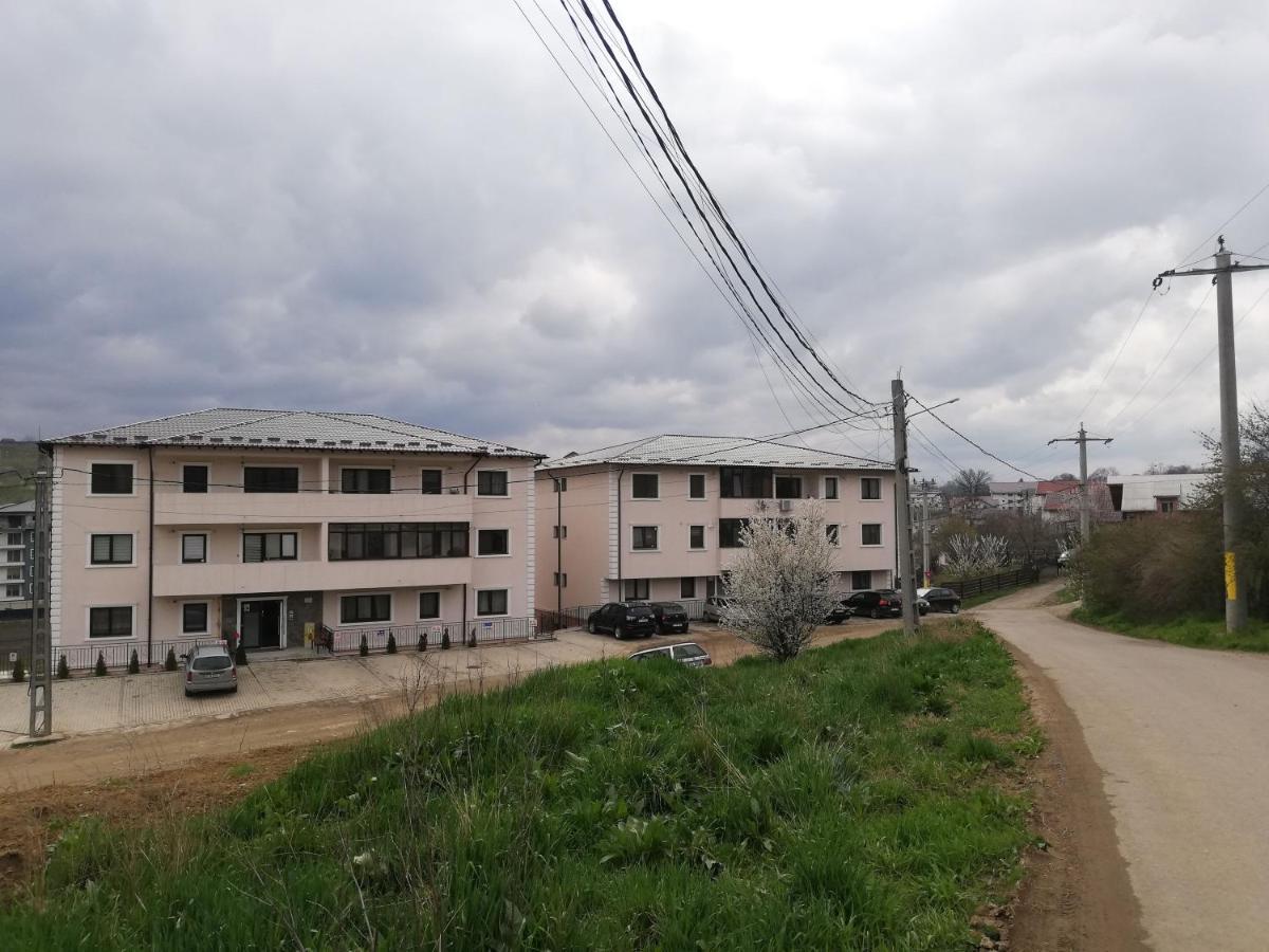 Ella Doo Apartament - 15 Min De Palas Hlincea Zewnętrze zdjęcie