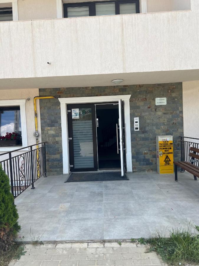 Ella Doo Apartament - 15 Min De Palas Hlincea Zewnętrze zdjęcie